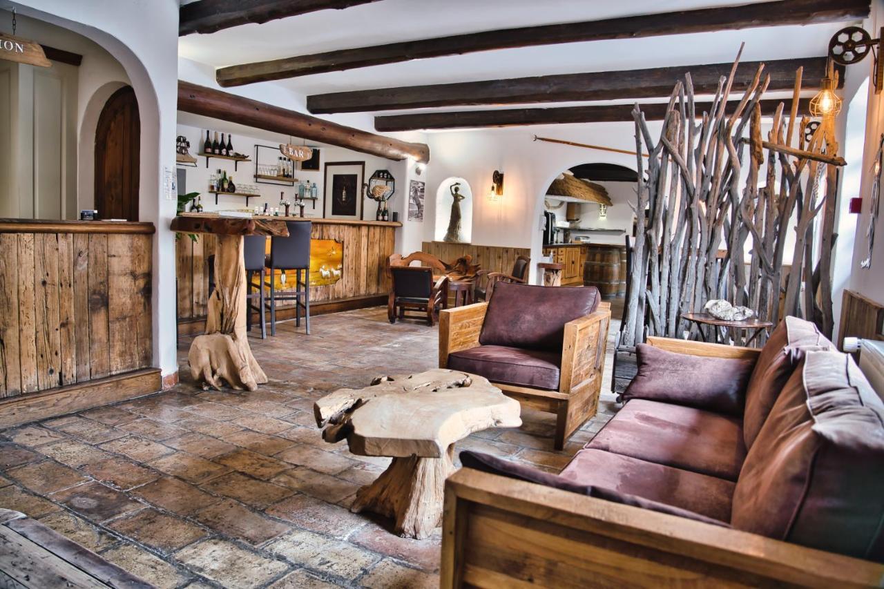 Mas De Calabrun Hotel Saintes-Maries-de-la-Mer Eksteriør billede