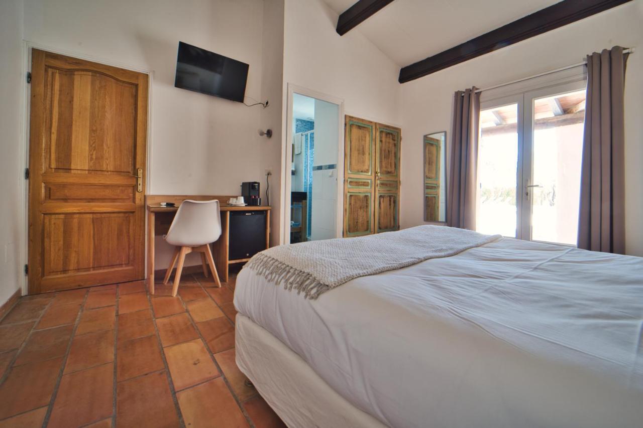 Mas De Calabrun Hotel Saintes-Maries-de-la-Mer Eksteriør billede