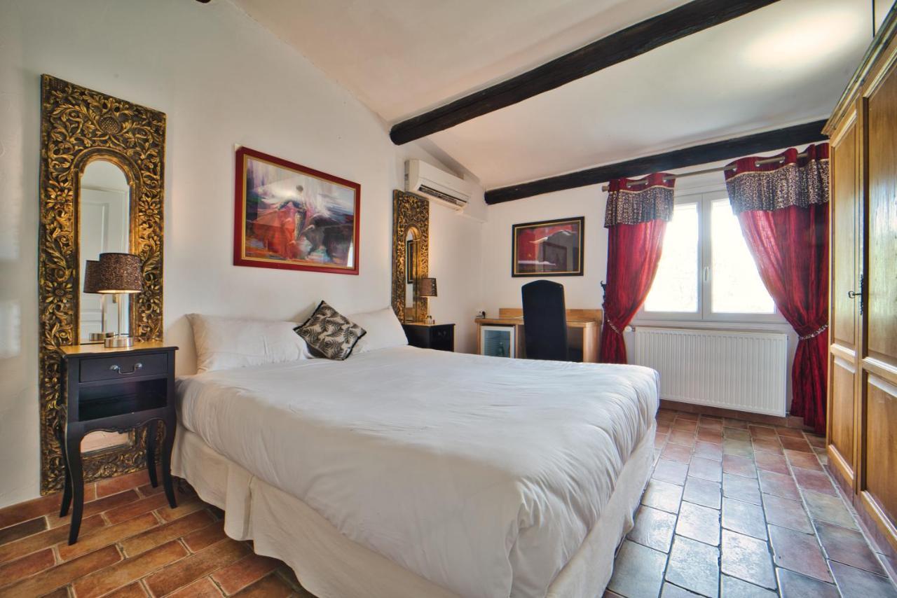 Mas De Calabrun Hotel Saintes-Maries-de-la-Mer Eksteriør billede