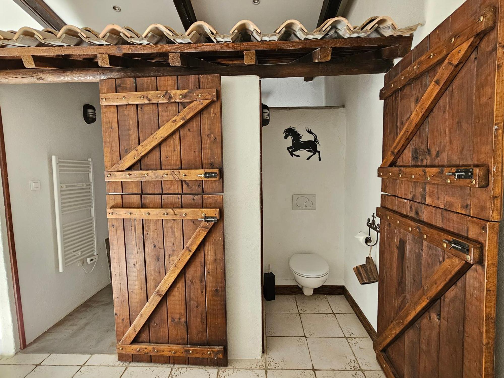 Mas De Calabrun Hotel Saintes-Maries-de-la-Mer Eksteriør billede